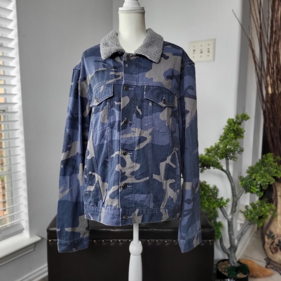 American Vintage Jacket - Picture 5 of 15